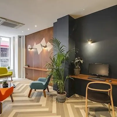 WIT Hotel Parijs 3*,